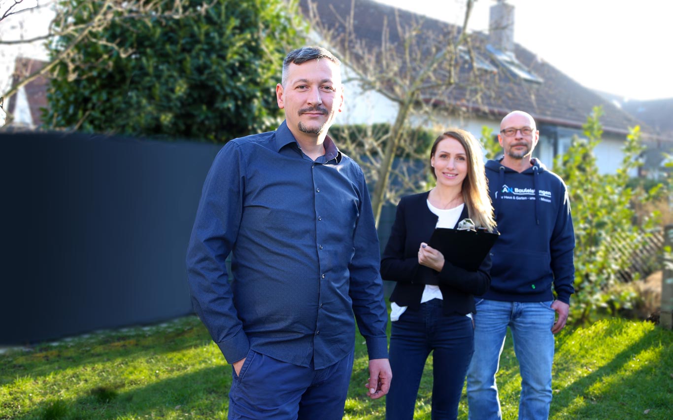 Team von SAN-Bauleistungen mit Inhaber Semir Zigovic im Vordergrund